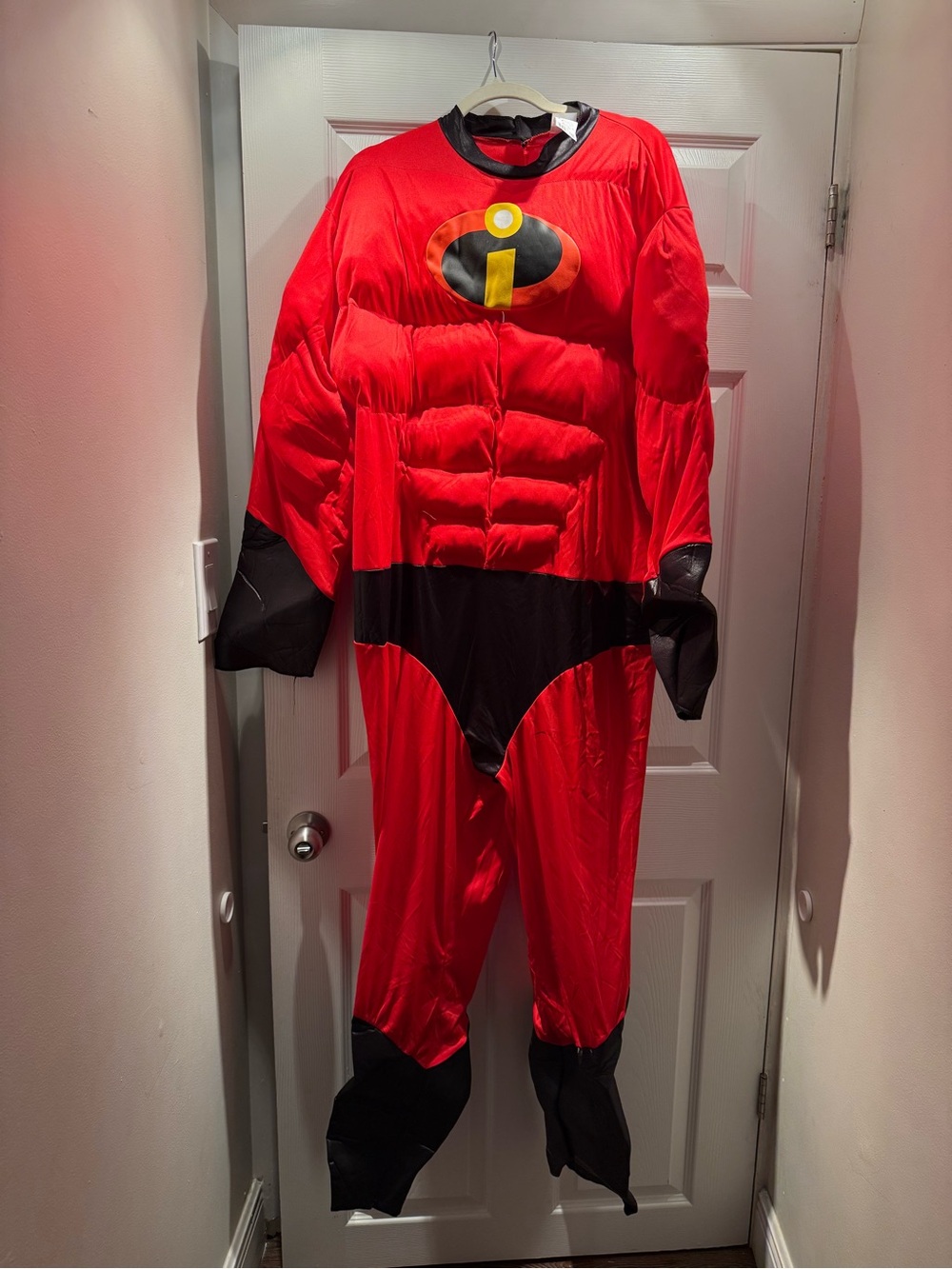Red Superhero Mens Costume with Muscled Torso XXL Incredibles Disney